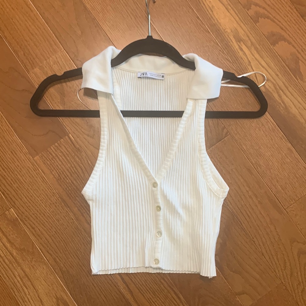 NEVER WORN. Zara size small white cropped collard shirt.